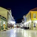 Sarac Apartament *
