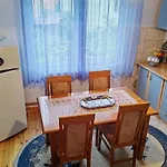 Sarac Apartament *