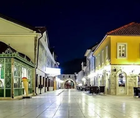 Sarac Apartmán *